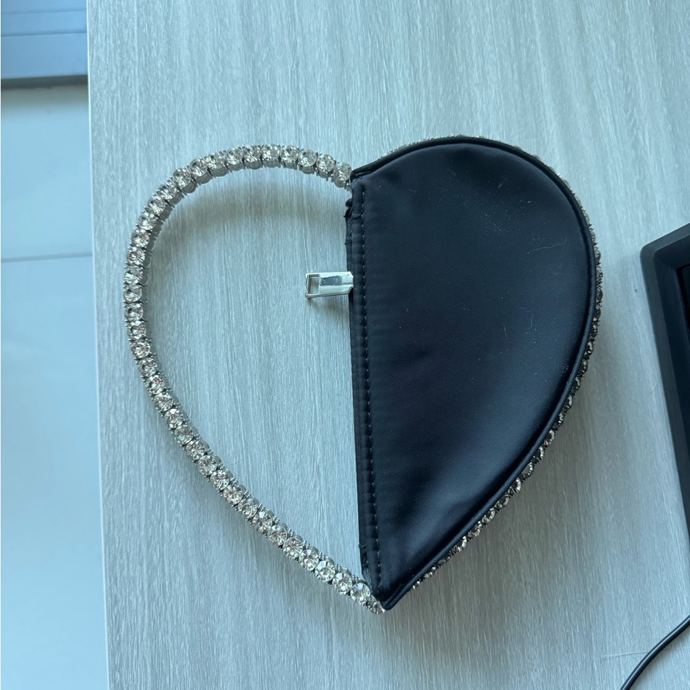 Heart-Shaped Black Clutch with Rhinestone Handle - Picture 2 of 8
